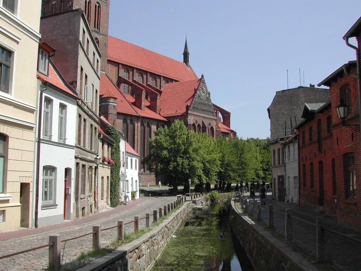 Seestern Am Hafen Mit Balkon - Abc139 By AbcВісмар Екстер'єр фото